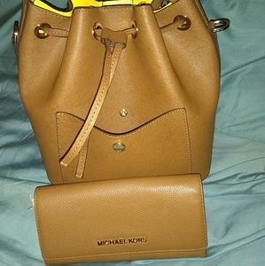 Meet your Posher, Jaudel